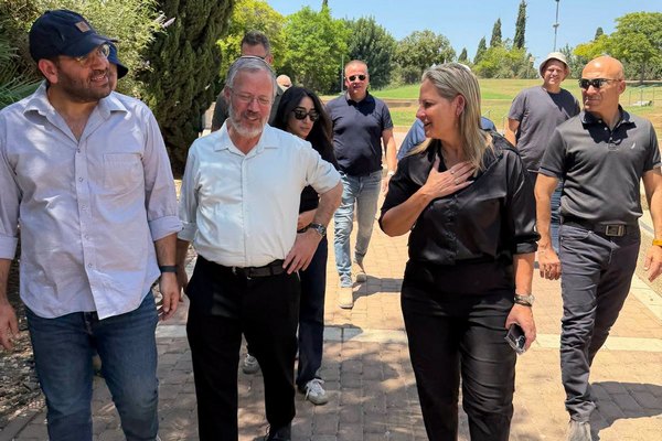 ראשת המועצה, מנכל משרד האוצר וראשי קק״ל והחטיבה להתיישבות בסיור וביקור עבודה בעמק יזרעאל